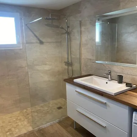 Maison Mitoyenne Chaleureuse Avec Piscine Chauffée La Teste-de-Buch