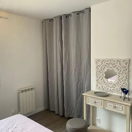 Maison Mitoyenne Chaleureuse Avec Piscine Chauffée La Teste-de-Buch