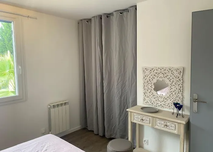 Maison Mitoyenne Chaleureuse Avec Piscine Chauffée La Teste-de-Buch